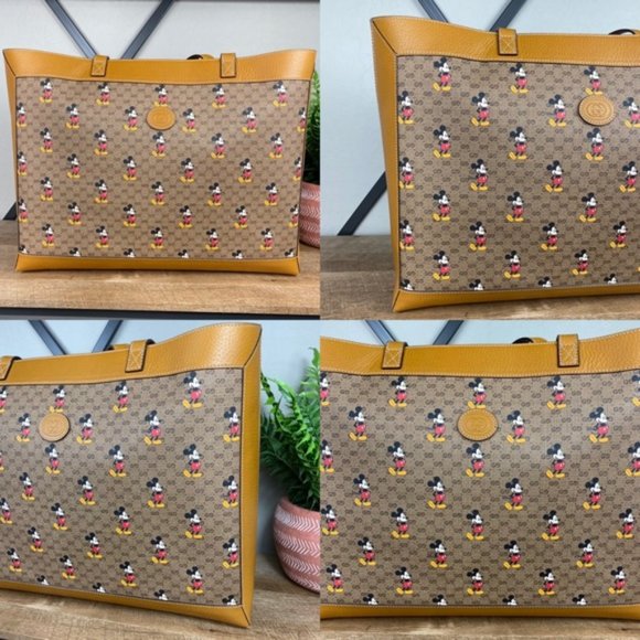 SOLD Gucci X Disney 2020 GG Supreme Large Tote - Picture 4 of 15